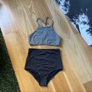 UO Blk/White striped top blk high-waisted bikini